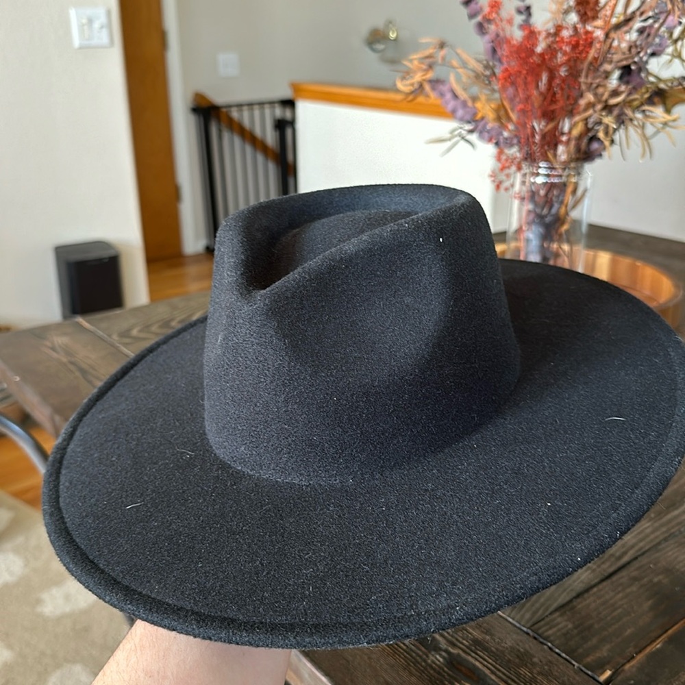 Black wide brim hat